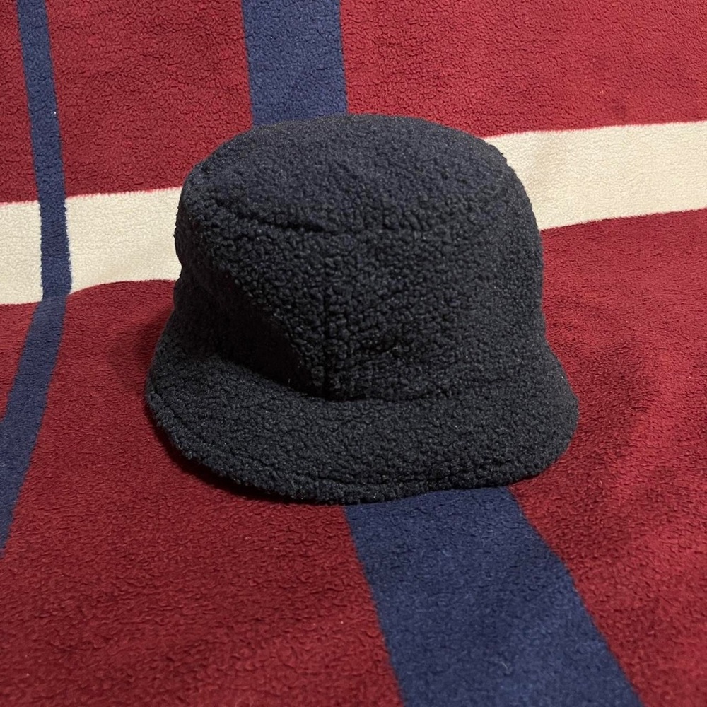 YMC You Must Create Navy Sherpa Fleece Bucket Hat Cotton poplin lining